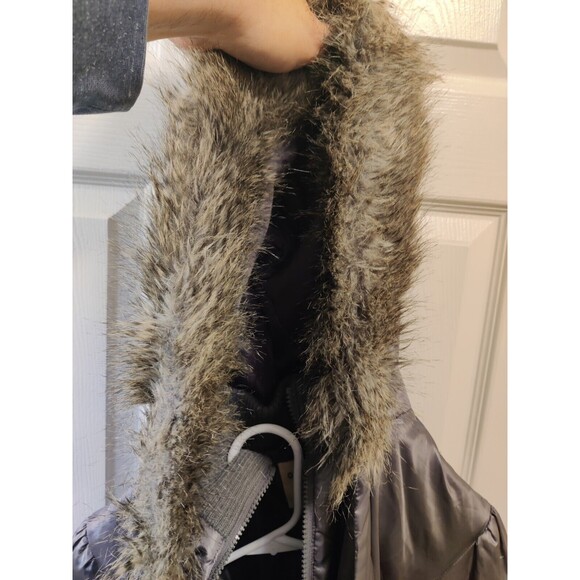 Woman's Old Navy Gray Faux Fur Lined Hood Jacket Sz M Zip Up And Button Up Front - Picture 4 of 6